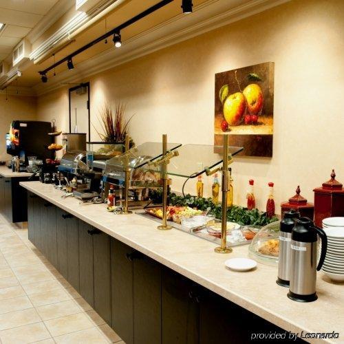 Grand Hotel At Bridgeport Tigard Restaurant photo
